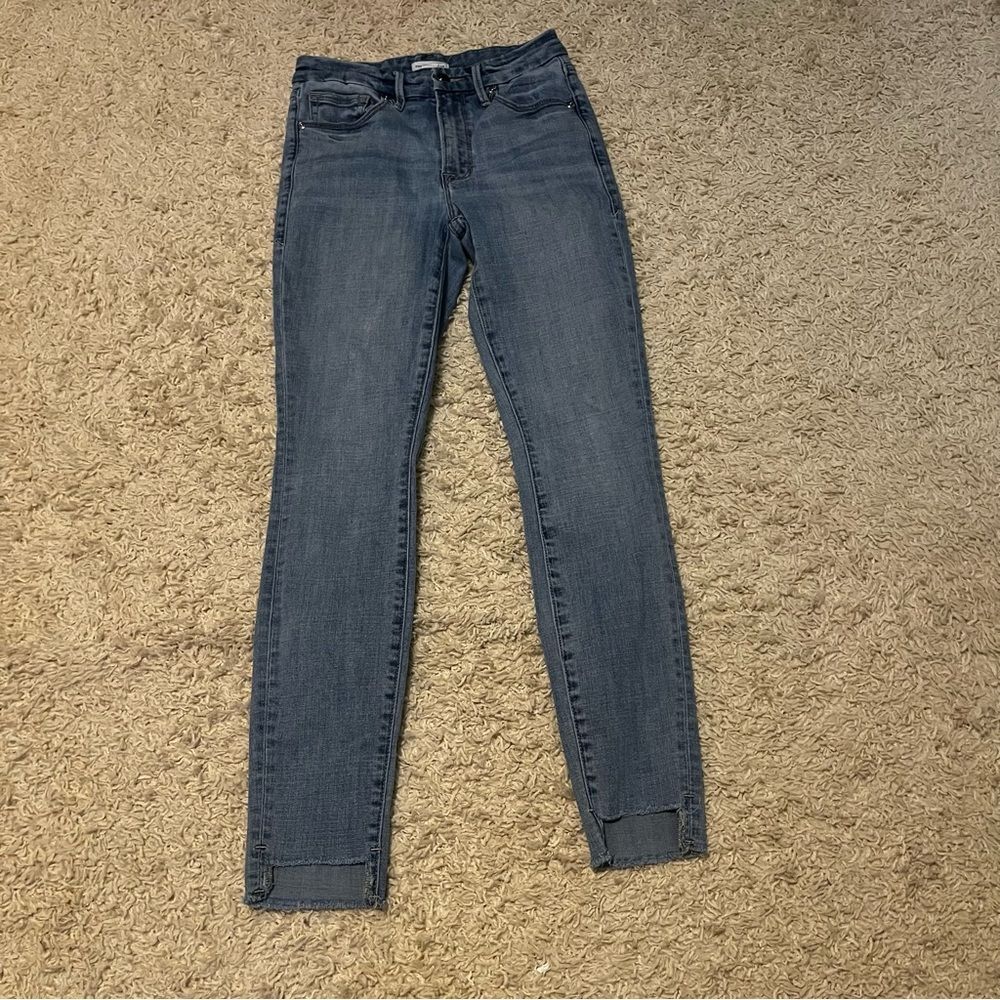 Good American Good Legs High Waist Raw Step Hem Skinny Jean size 4/27